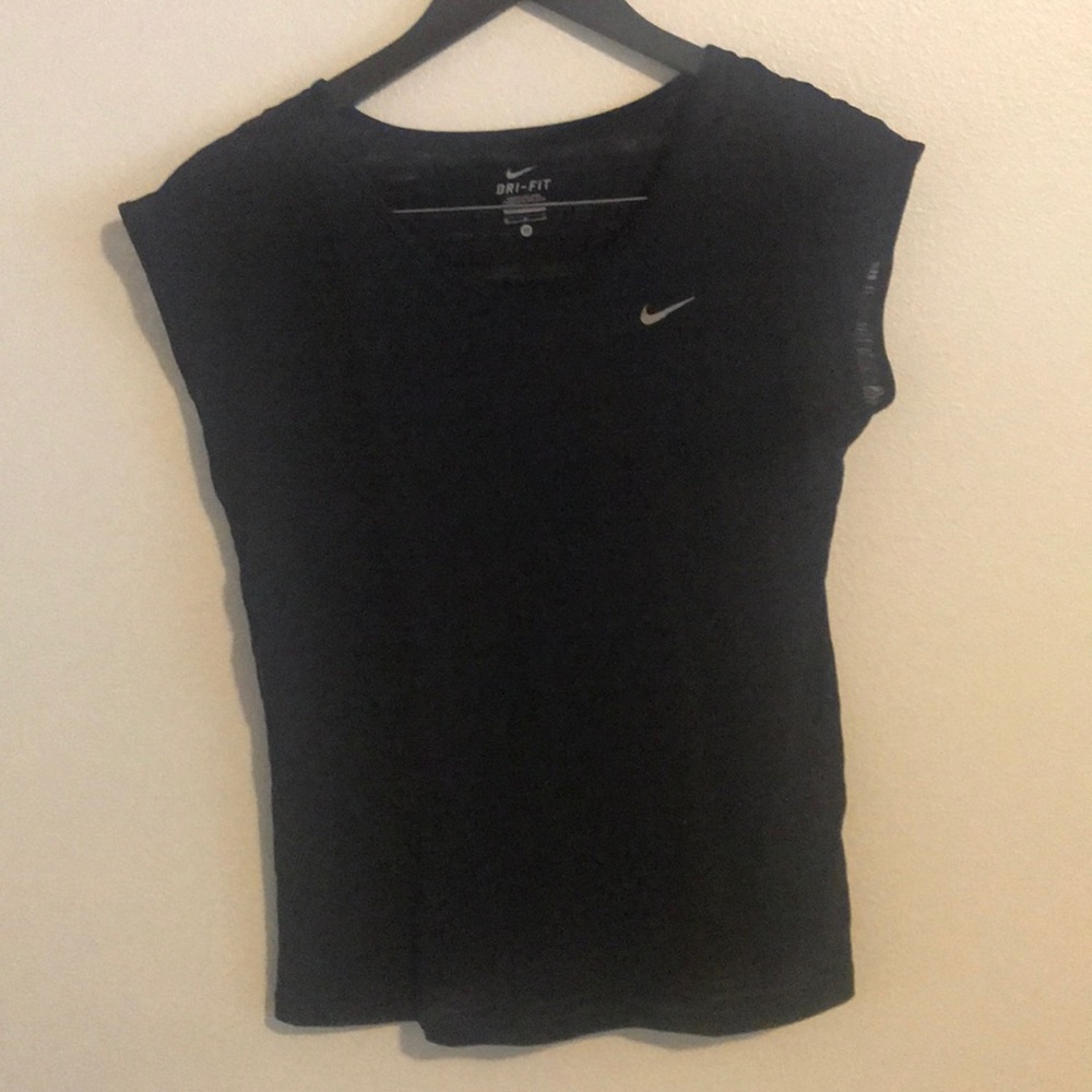Black striped NIKE workout tee